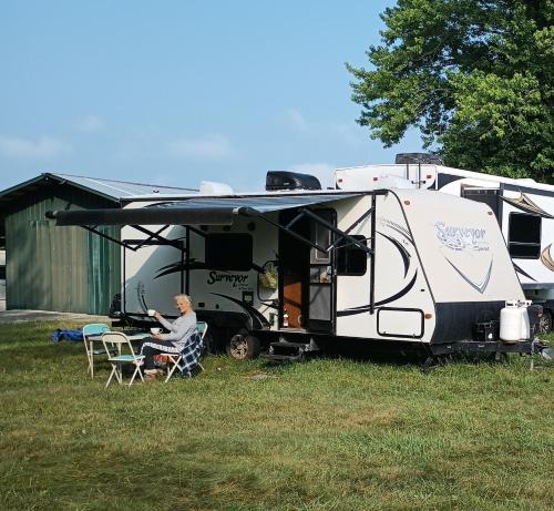 Pikeville Other | Howland's Hideout