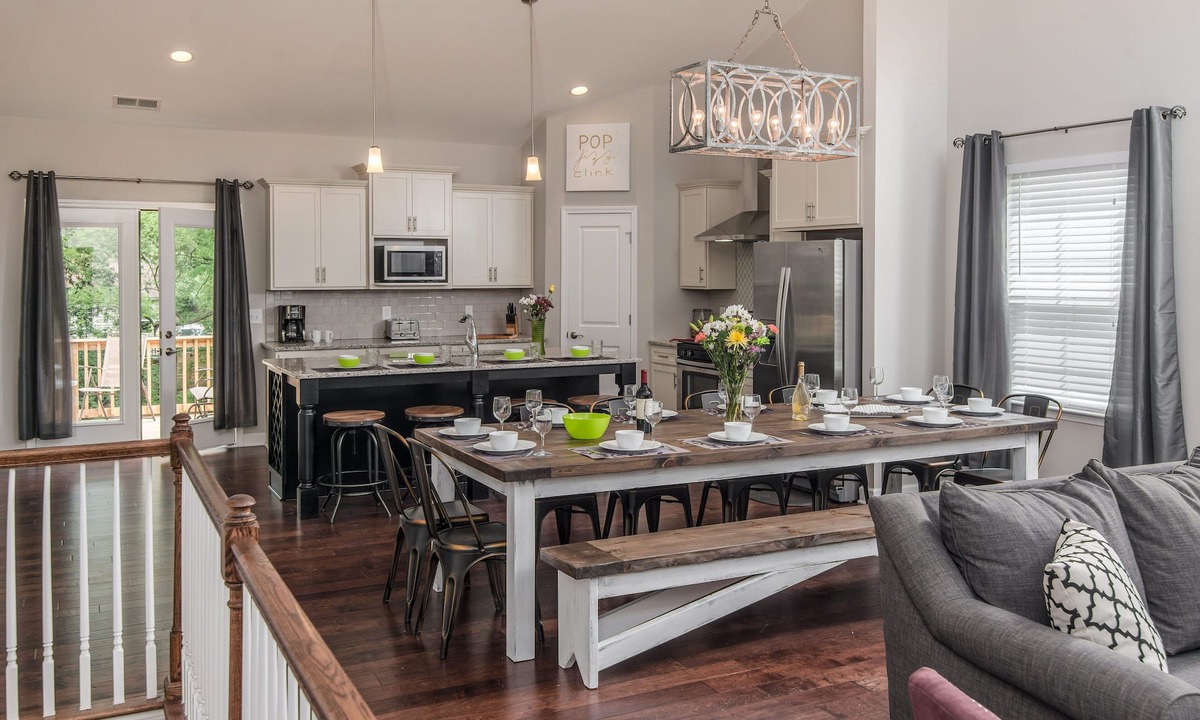 Talbot's Corner House | Huge! Luxe Brand New 4b+/4 Full Bath 10 Min To Downtown!