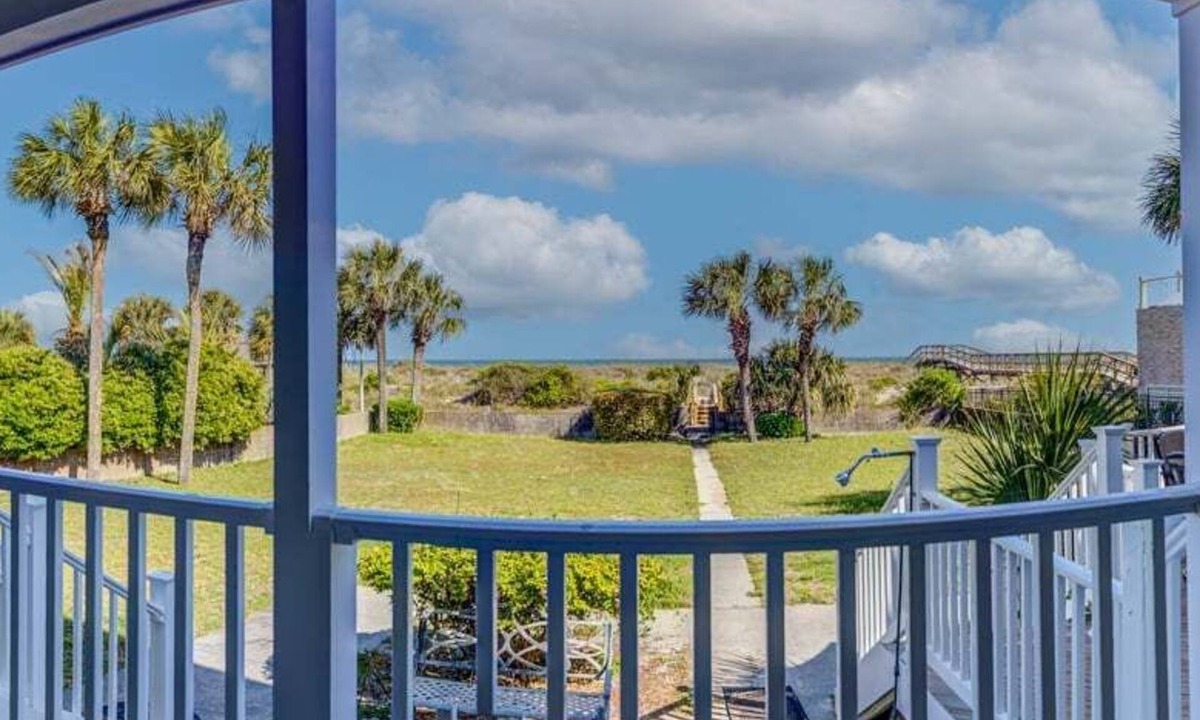 Myrtle Beach House | Huge oceanfront pet friendly home with large yard