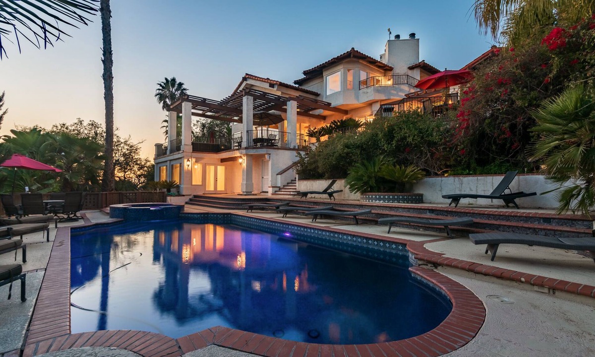 Send Inquire Bob Pricing Dates | Escondido