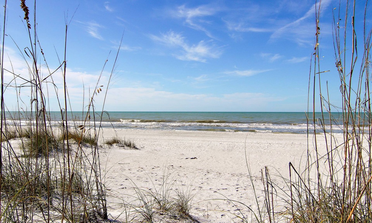 Pass-a-Grille Condo | I minute walk to Beach. Rated #1 Best location in Florida/Pets welcome with fee