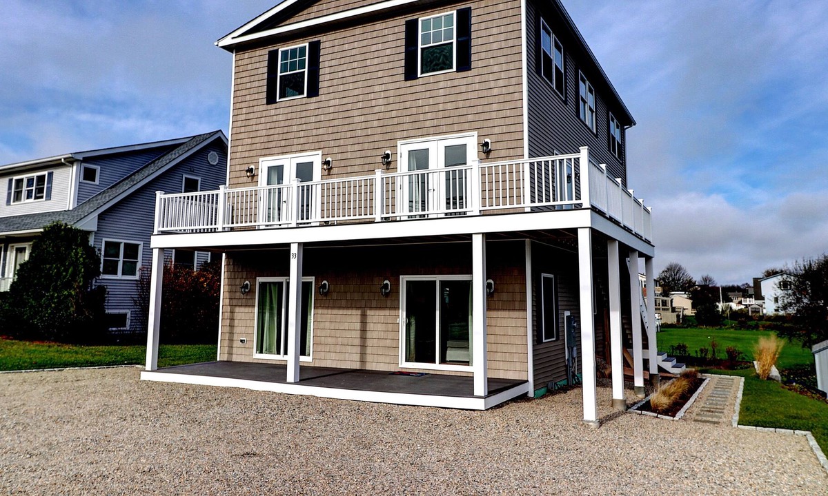 Eastward Look House | Immaculate New Large Vacation Home! Walk To Beach, Ocean Views, Ac, Sleeps 21!