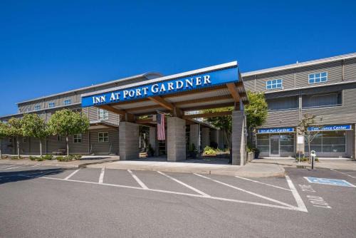 Inn At Port Gardner Hotel | Northwest Everett