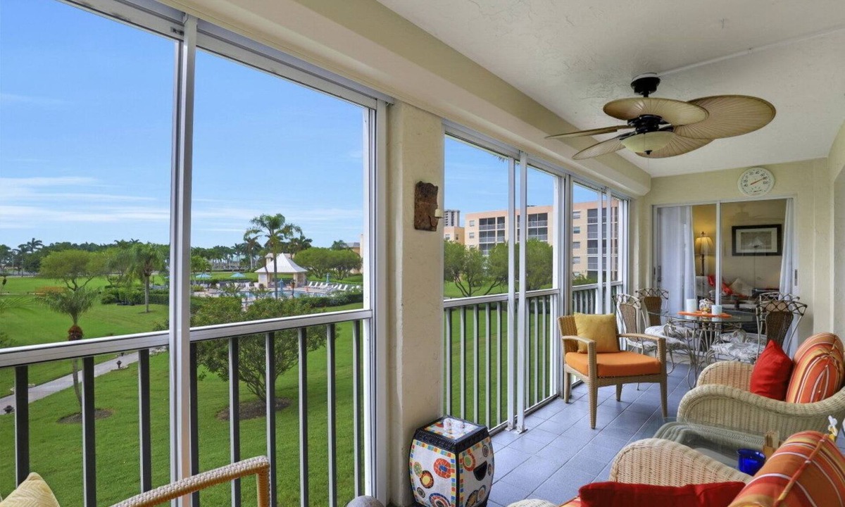 Marco Island Condo | Island-style condo w/pool, spa & steps to beach