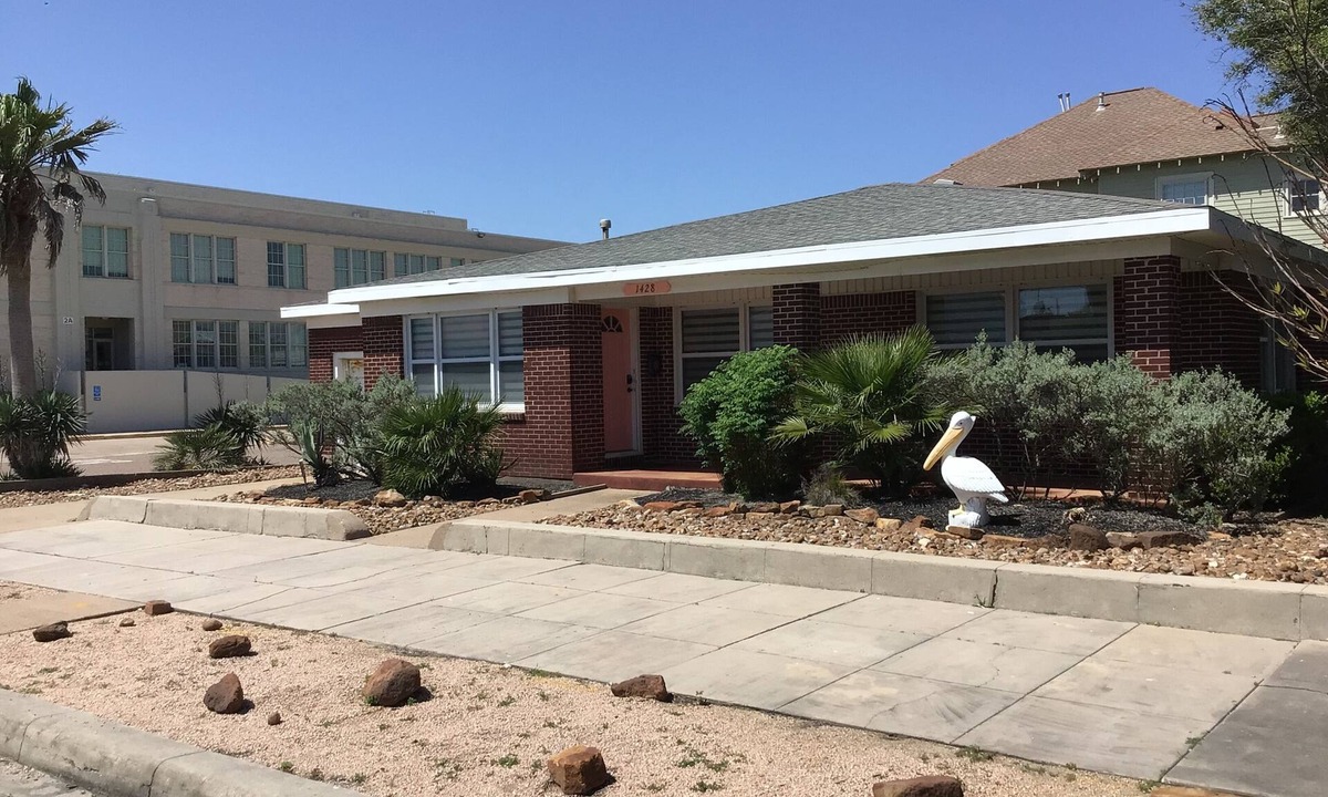 San Jacinto House | IslandSeabreeze-Steps to Beach+1 Night Stays+Great for Cruisers/Families/Couples