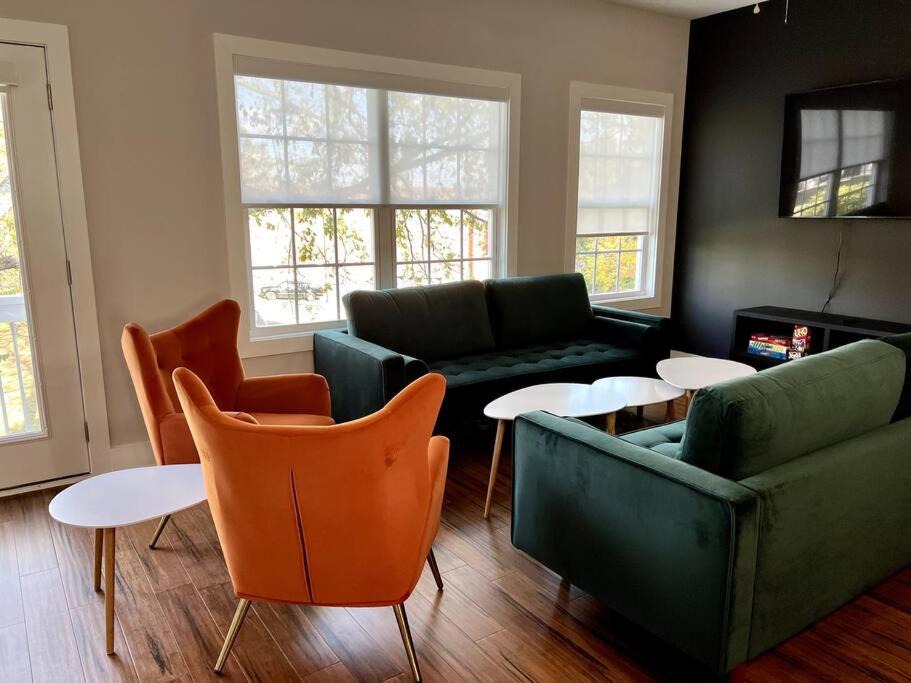 Nashville House | Jink Hippies and Cowboys - 7 beds - sleeps 10