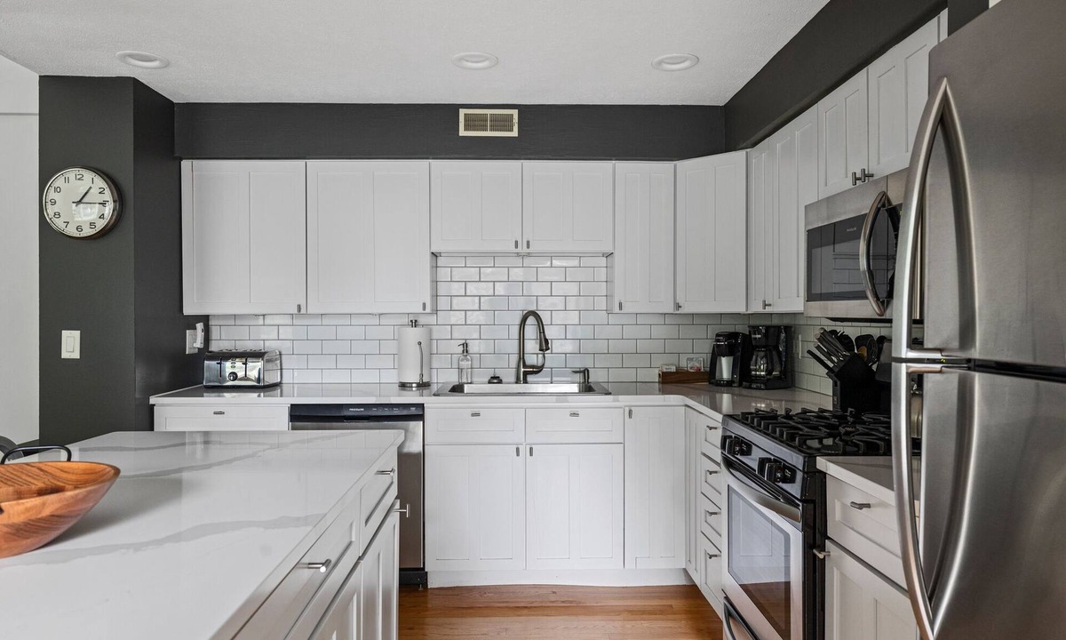 Grand Beach House | Juniper Presents: Family fun at Grand Beach, with Hot tub and Golf Cart