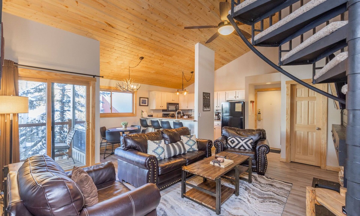 Keystone Condo | Keystone Condo Close to Shuttle, but Quiet & Peaceful Mountain Location!
