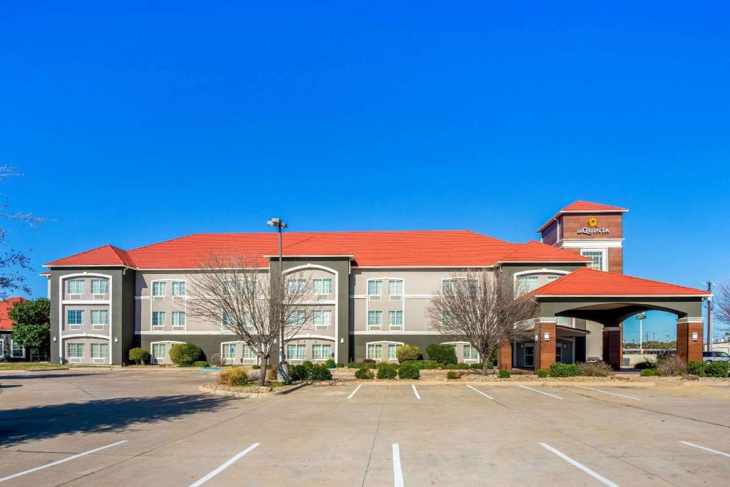 Eastland Hotel | La Quinta by Wyndham Eastland