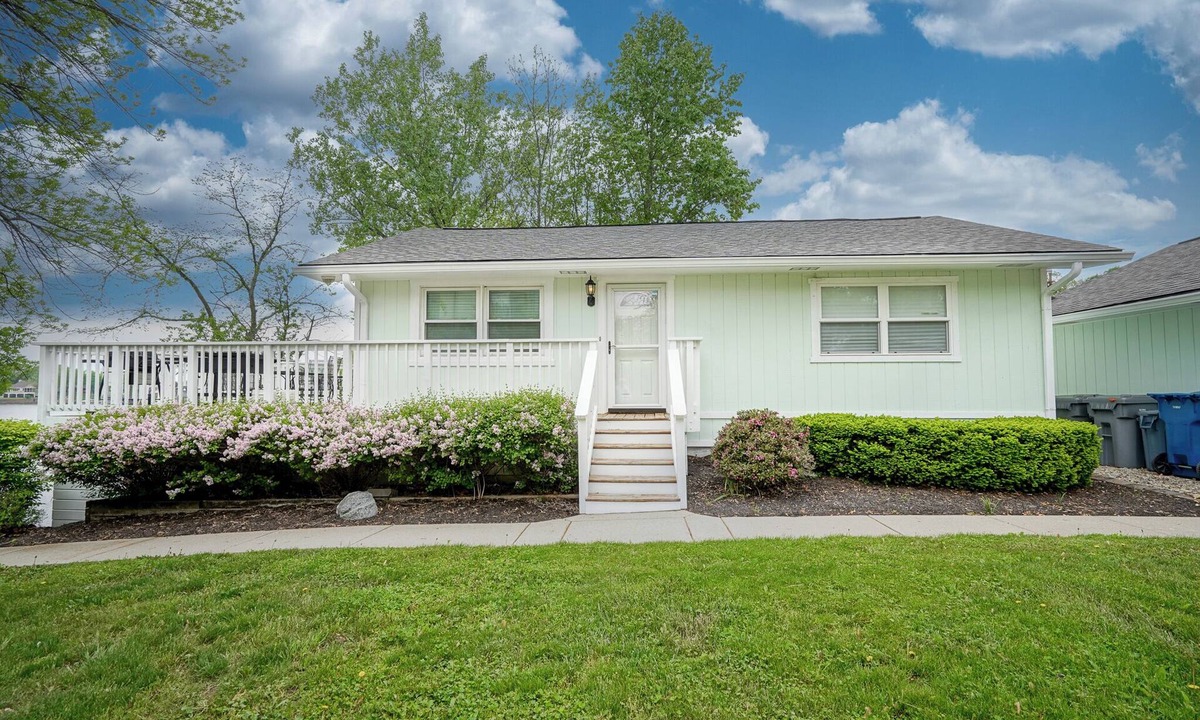 Cicero Cottage | Lake front Cottage on Morse Reservoir w/Boat Slip