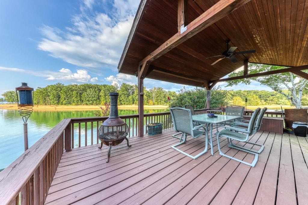 Jefferson City House | Liberty Port