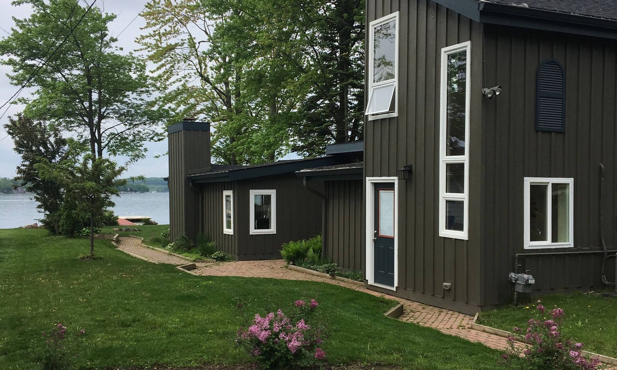 Hamburg Township House | Life is better on Portage Lake. SUMMER FIREWORKS- viewable from House