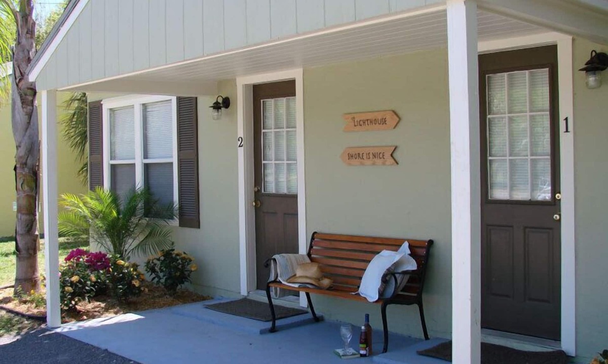 Fulton Cottage | Living On Island Time #1 - Cozy Coastal Cottages With A Whole Lot Of Charm!