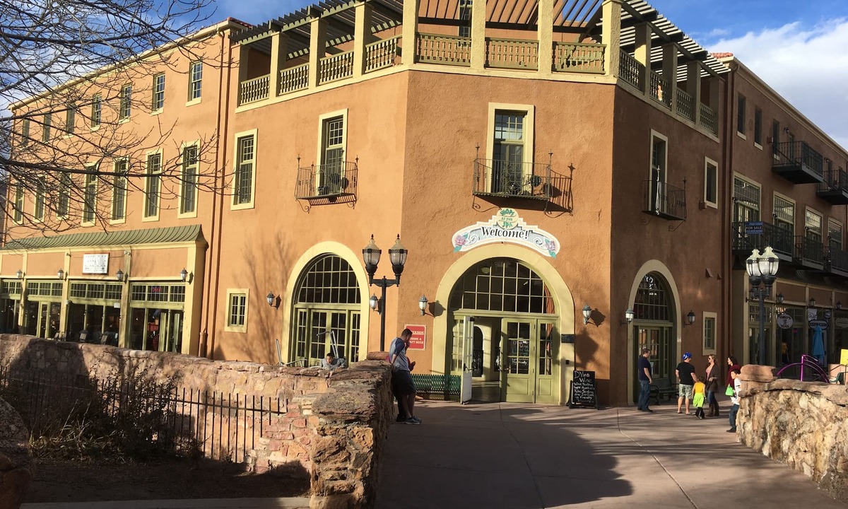 Manitou Springs Historic District Condo | Loft in Historic Spa Building in the center of Manitou Springs