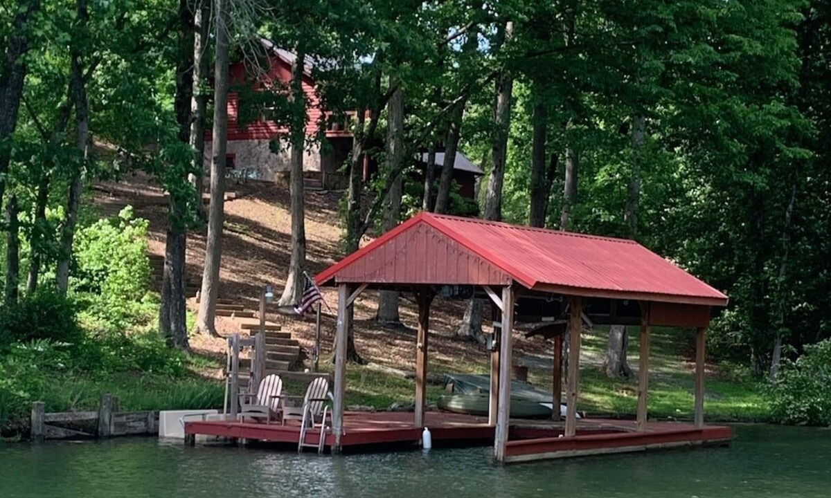 Ten Mile Cabin | Log Cabin/Cottage on Watts Bar Lake