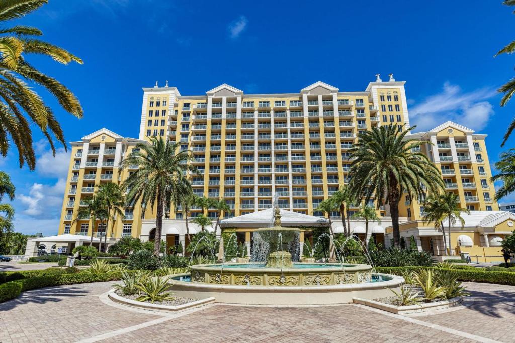 Key Biscayne House | Lovely Deluxe Unit Located at Ritz Carlton - Key Biscayne!