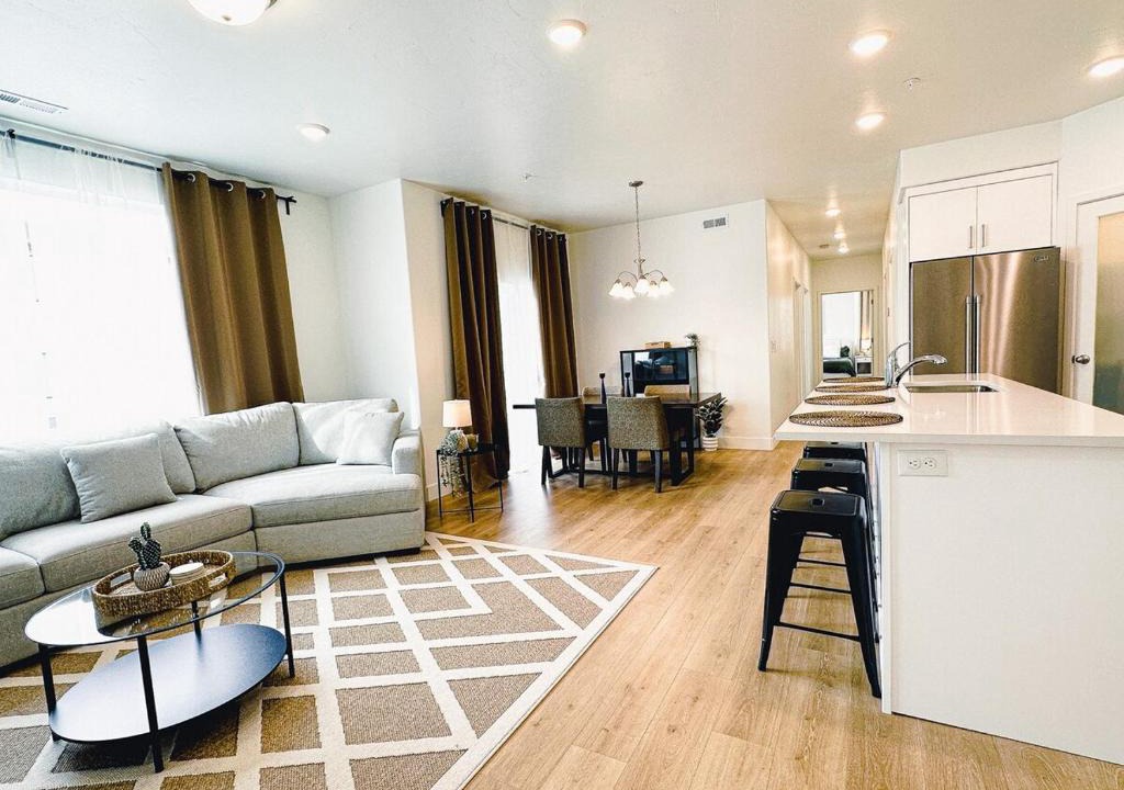 American Fork House | Lux 3BD/2BA w/ King Bed & Garage