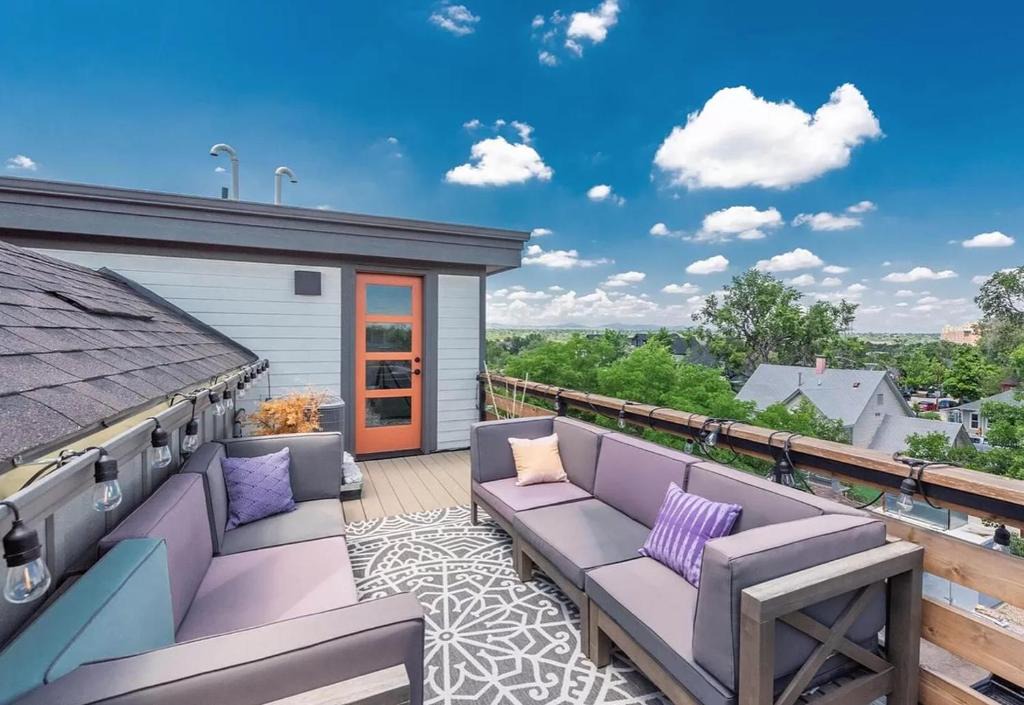 Littleton House | Luxury Rowhome w. Rooftop Mountain Views in Littleton