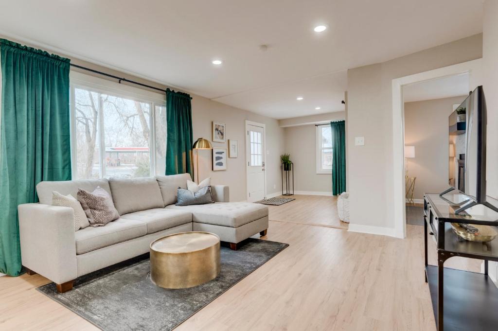Longmont House | @ Marbella Lane - 3BR Remote Work Laundry + P