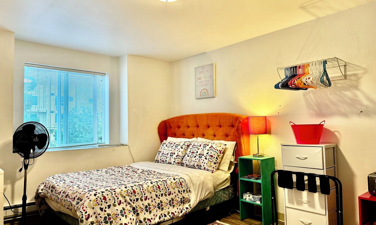 University District Apartment | MICRO Studio Apartment in University District. 10 Mins Walk to University of WA