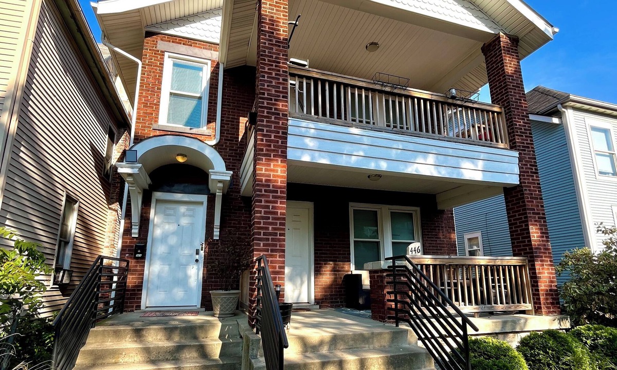 Franklin Park Apartment | MID/LONGTERM Oasis in Columbus Ohio Near Downtown and Nationwide Childrens' Hosp