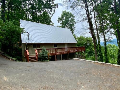 Dollar | Chalet Village