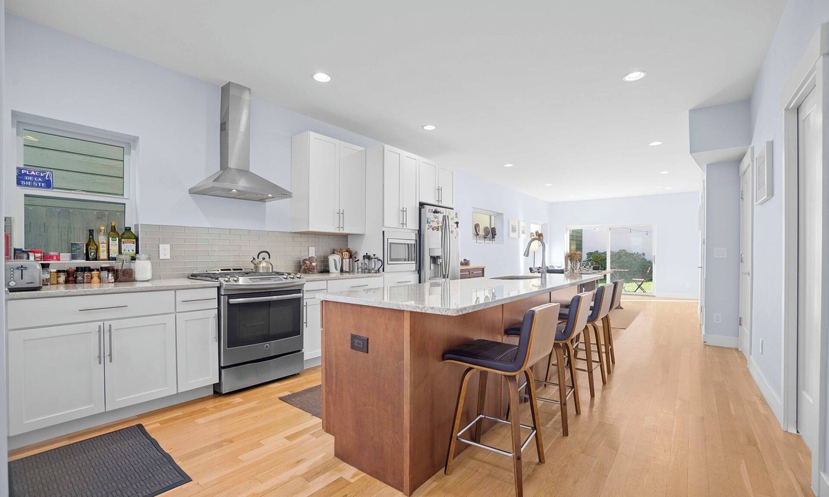 Five Points House | Modern 3BR House in RiNo Art Districtn