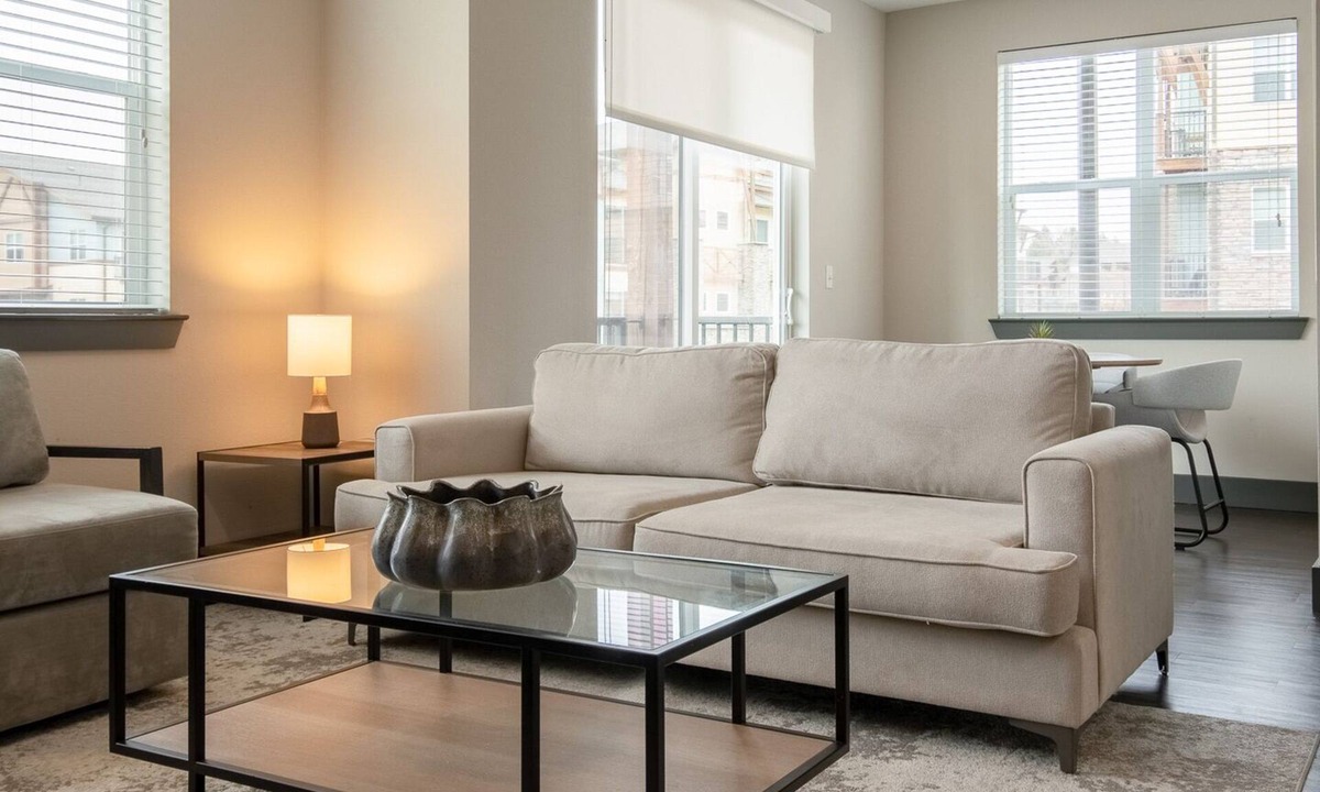 Parker Apartment | Modern Apartment in Prime Location (ID2663X31)