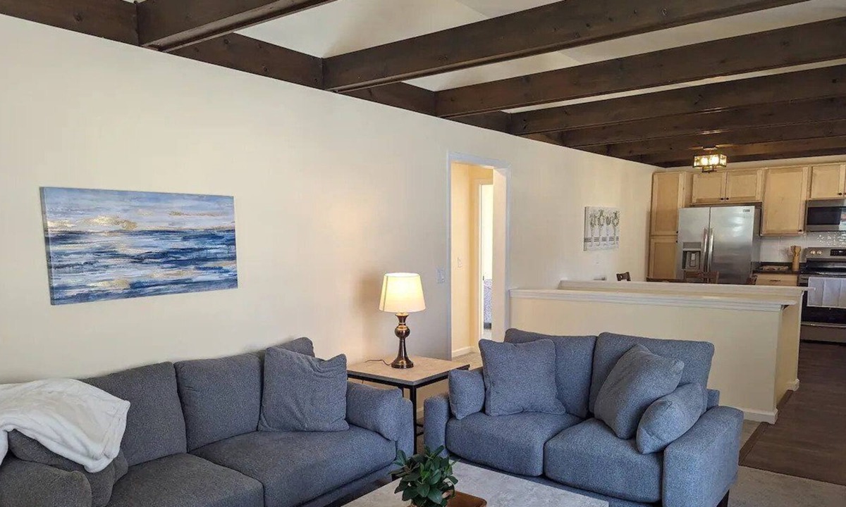Whitewater House | Modern Retreat in the Woods near Whitewater Lake