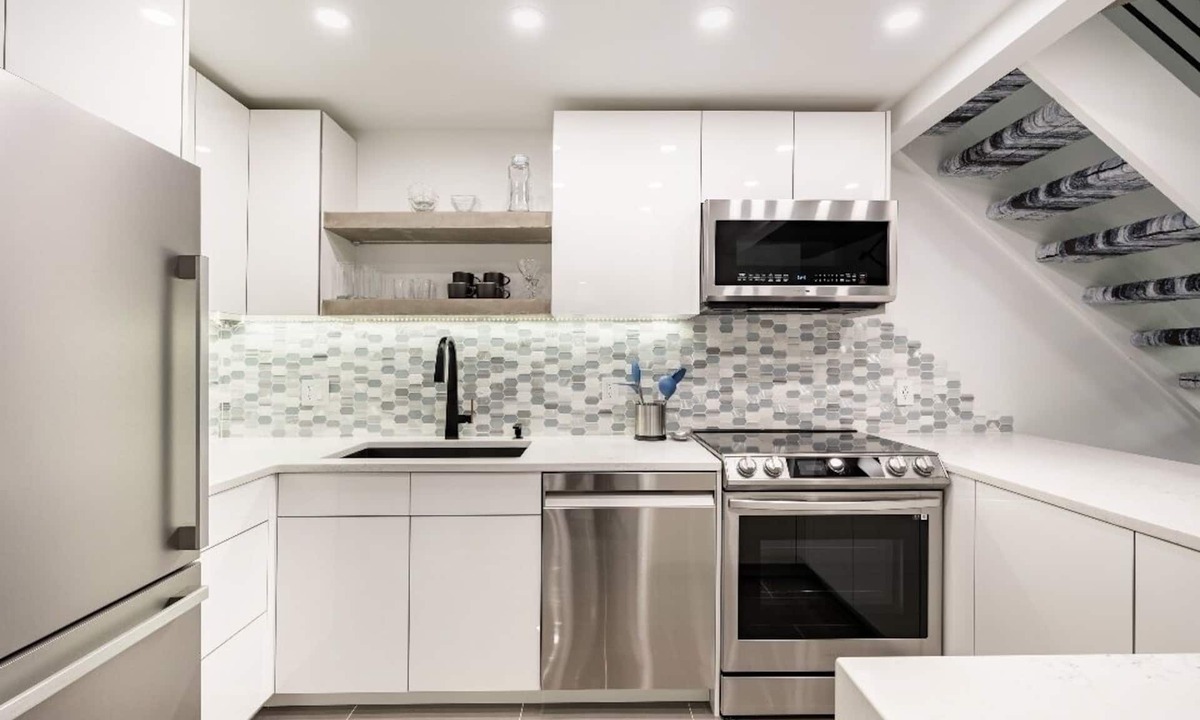 Whittier Condo | Modern & Unique Pearl street condo