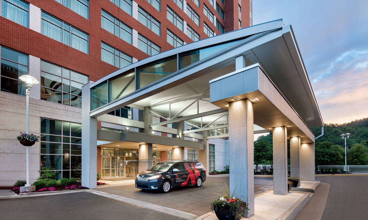 Morgantown Hotel | Morgantown Marriott at Waterfront Place