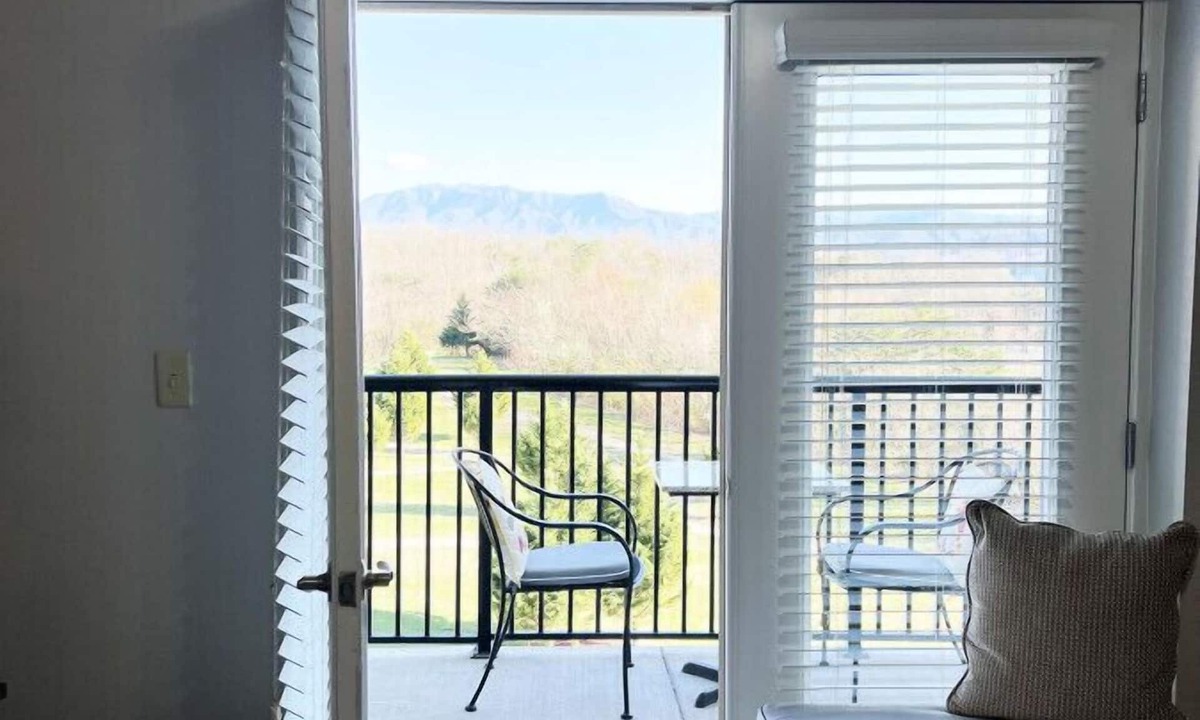 Pigeon Forge Condo | Mountain View Paradise - Unit 3507 - FREE Attraction Ticket with EACH night Stay (Including Dollywood)