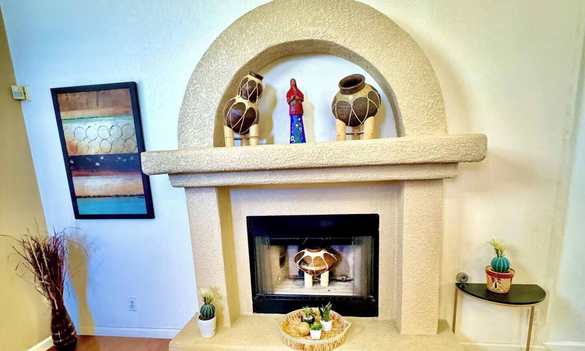 El Paso House | My Charming Home, Cozy, in the Heart of West Side