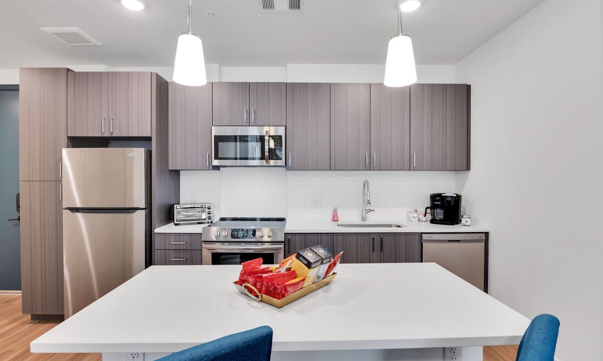 Jewell Heights - Hoffman Heights Apartment | My Sweet Rentals - 1B1B at Legacy