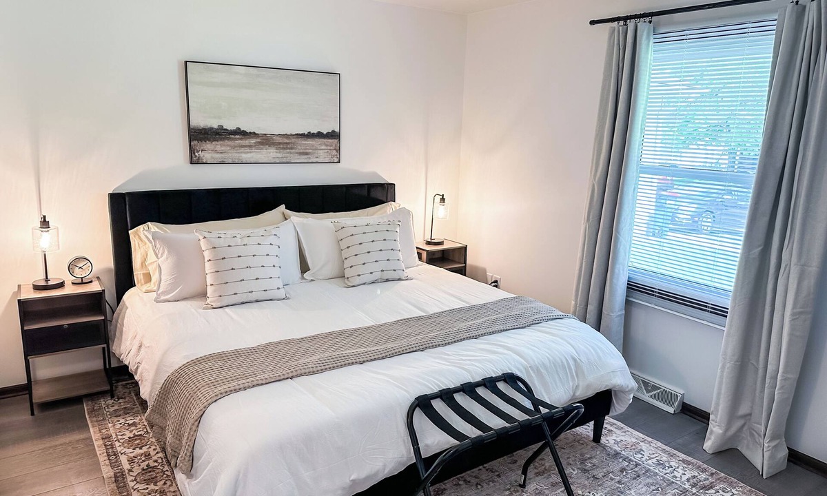 Grand Rapids House | NEW! GR Modern & Updated 2BR Retreat - Sleeps 8, Near Downtown!
