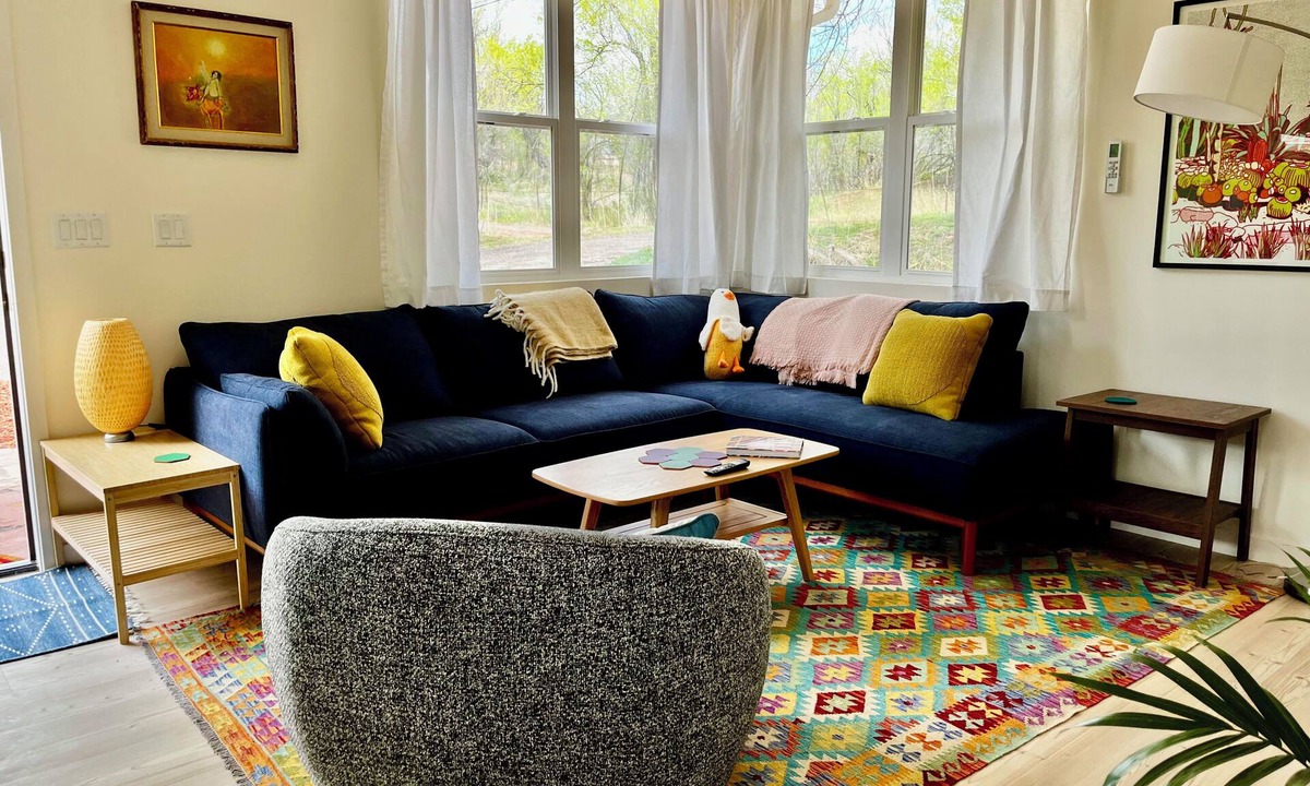 West Colorado Springs Cottage | New Private Cottage with Hot Tub Steps from Garden of the Gods