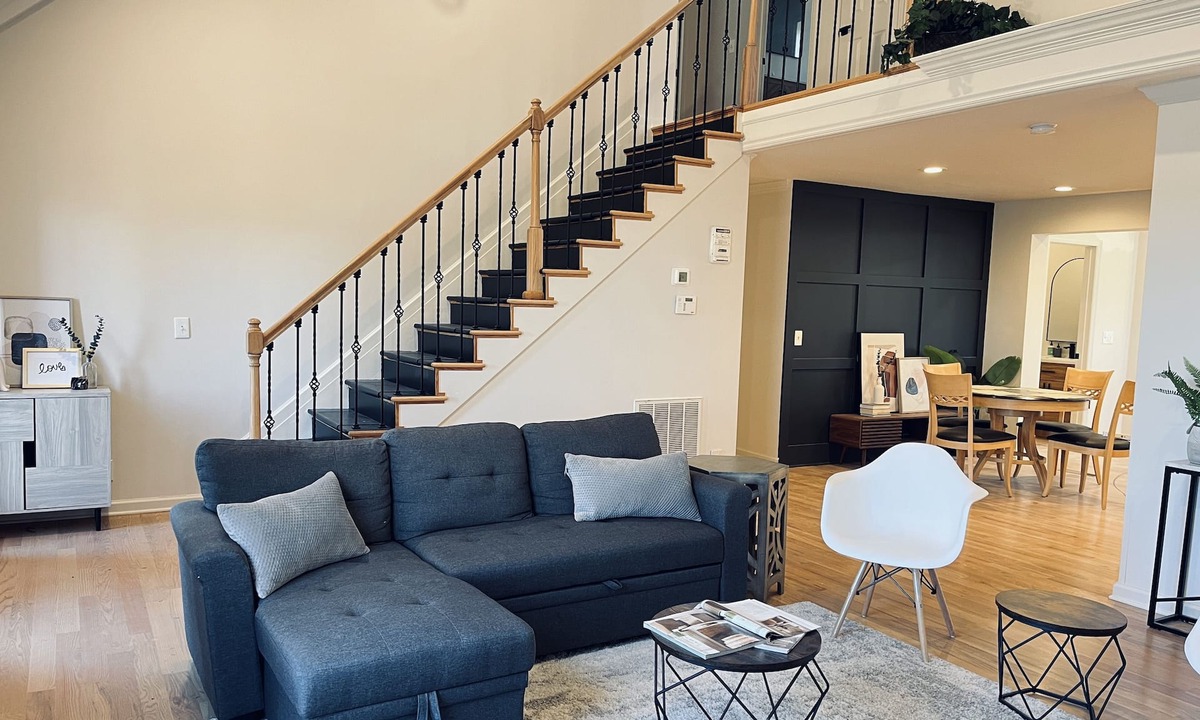 Bellevue House | Newly Remodeled - 4 bedroom Single Family w/ fully fenced in yard