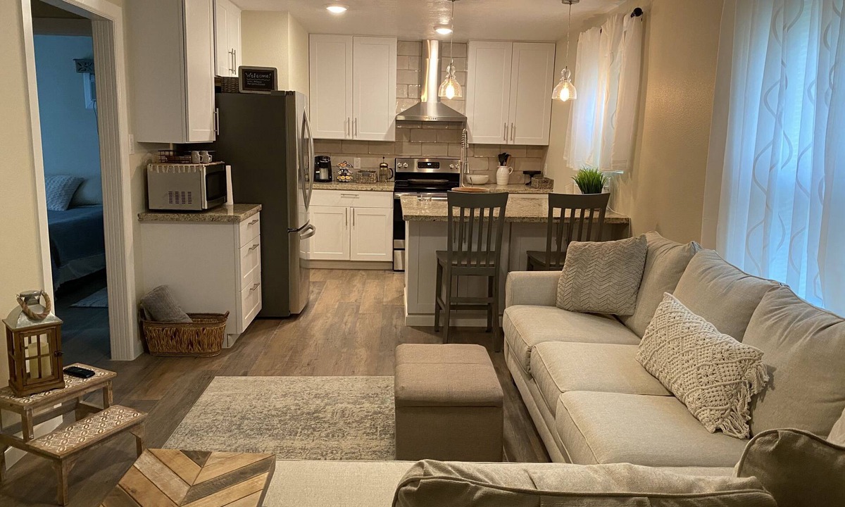 La Marque House | Newly remodeled home just minutes from Galveston