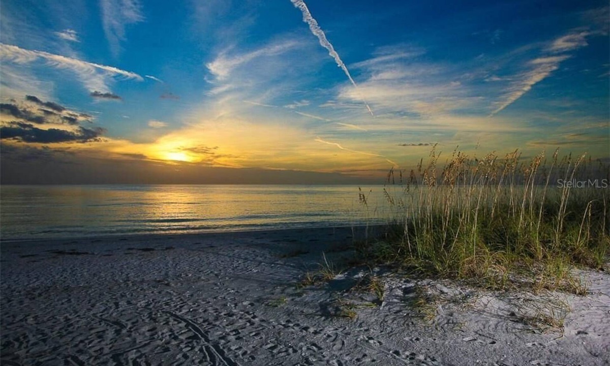 Beachcomber Longboat Key | Holmes Beach