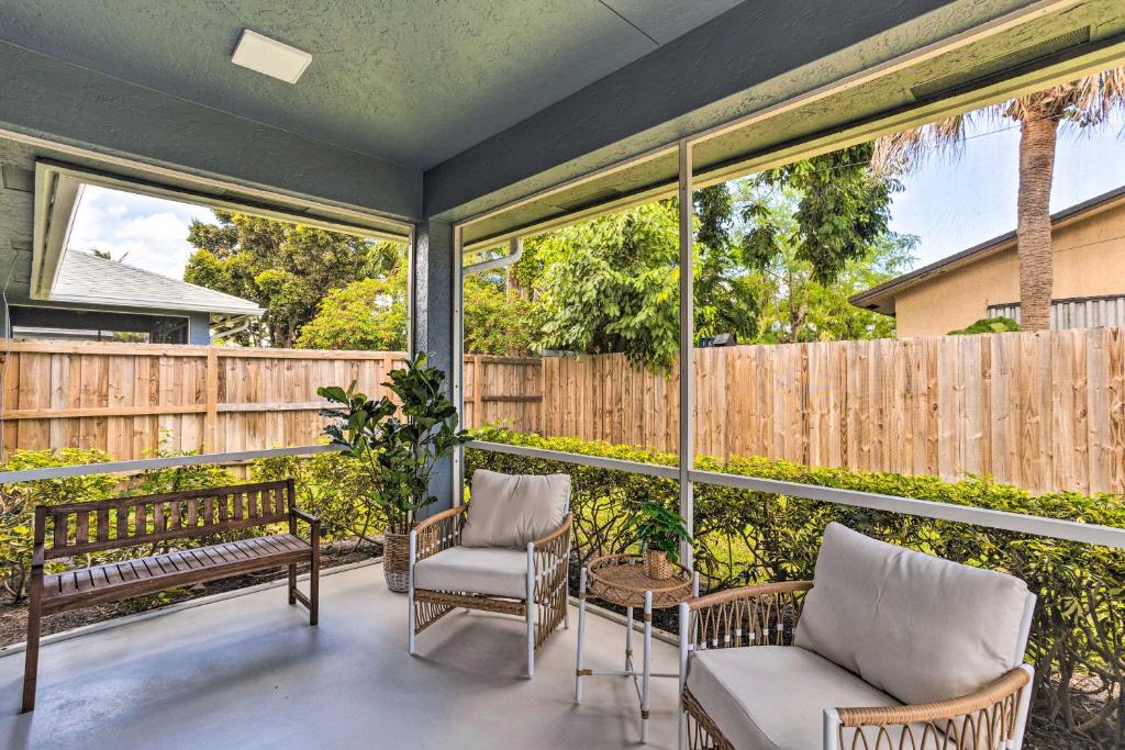 Juno Beach House | North Palm Beach Townhome about 2 Mi to Beach!