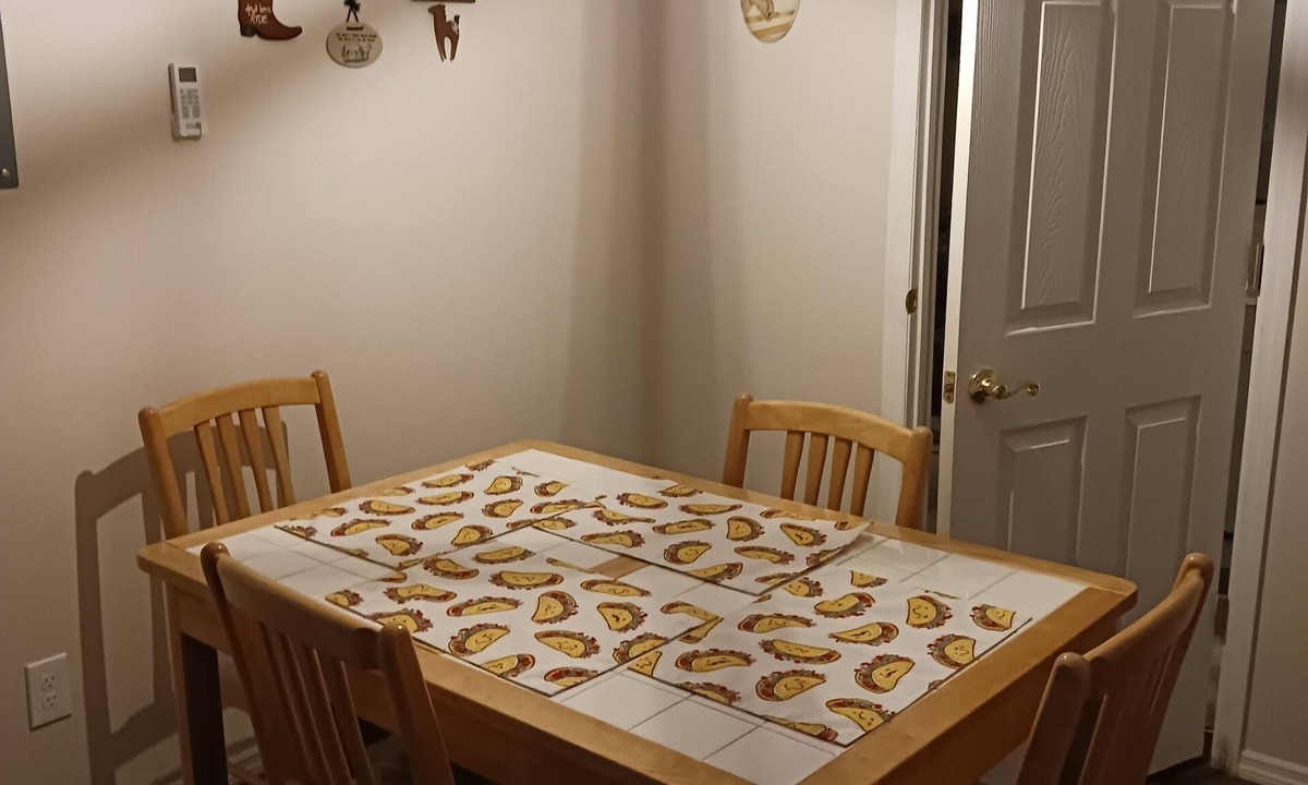 Reddick Apartment | Ocala-Reddick Studio Apartment on gated horse farm - Pets welcome