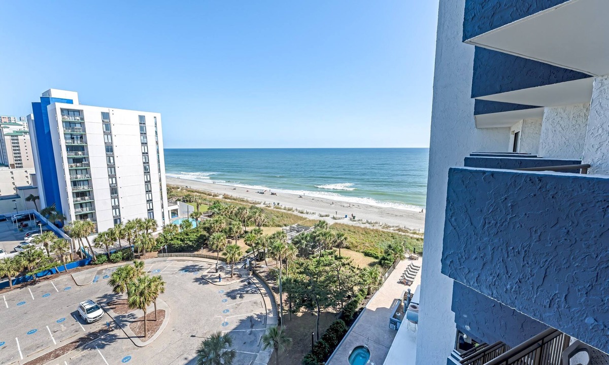 Myrtle Beach Condo | Oceanview Bluewater Resort's King Honeymoon Suite!