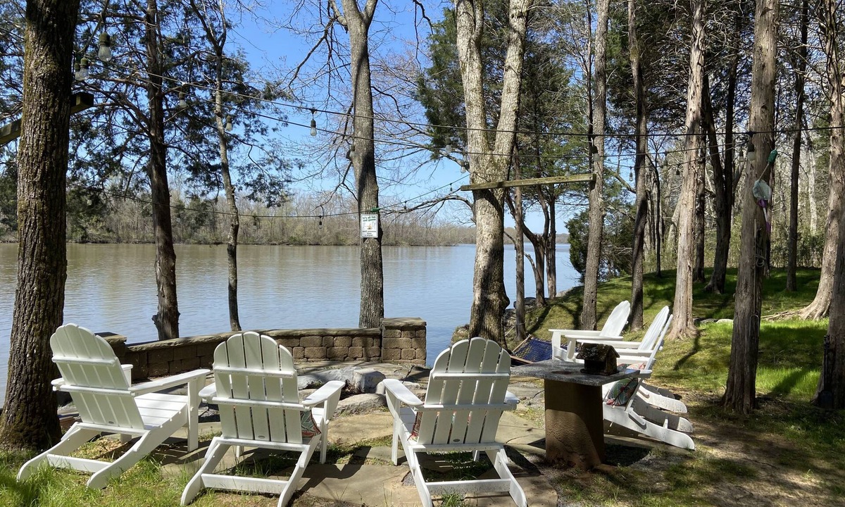 Castalian Springs House | OLD HICKORY LAKE — HOUSE ON THE WATER