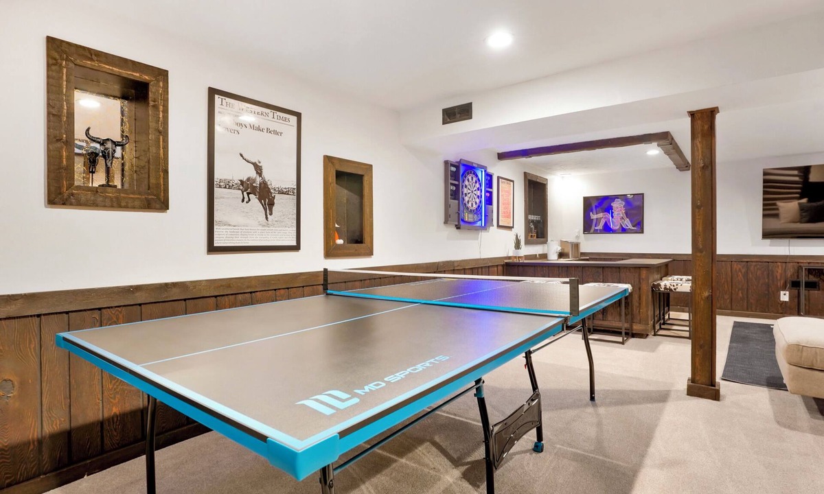 Denver House | Olde Town Arvada Cowboy Den, 420 Hot Tub, Bball, Firepit & Bar!