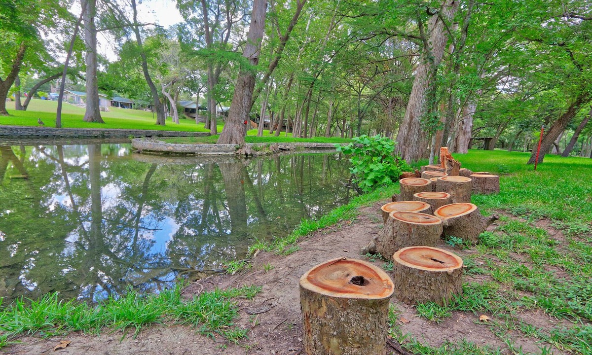 Wimberley House | On the Creek, Sleeps 10, Close to Town - Perfect Wimberley Escape