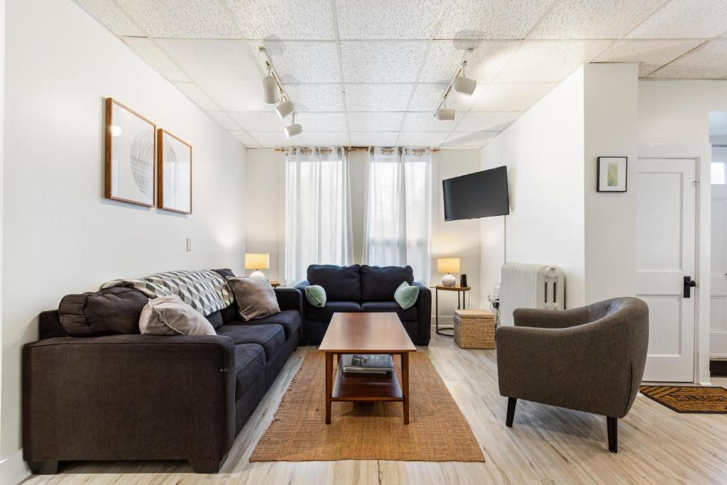 Bar Harbor Apartment | Physicians Flat - Heart of town between it all