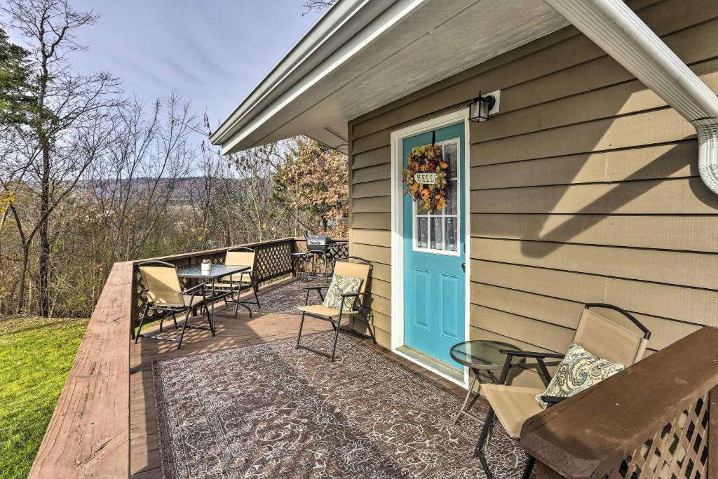 Trenton House | Picturesque Cottage in the Heart of Trenton!