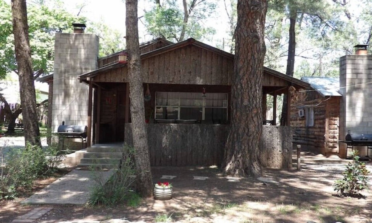 Ruidoso Cabin | Ponderosa Cabins 104 N Laurel cabin 11
