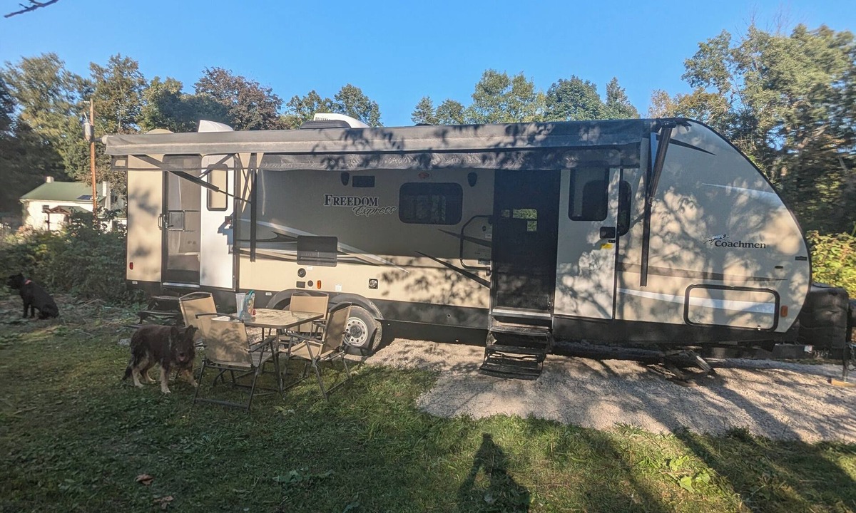 Town of Burns Apartment | *"Pondside Camper Haven: Full Hookups + Hot Water! Near Letchworth State Park