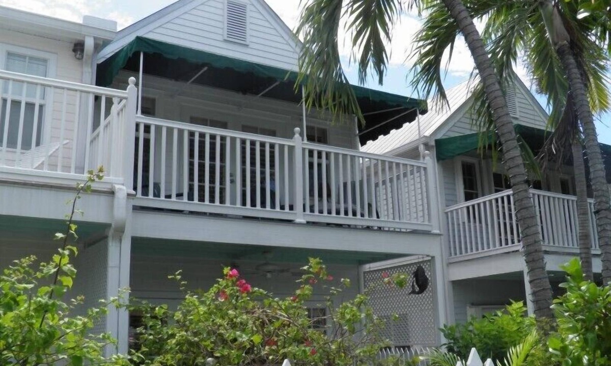 Bahama Village House | Prime location, stunning views from 2 decks—walk or ride to explore the island!